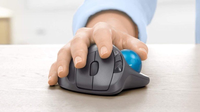 Logitech M570 Wireless Trackball Mouse