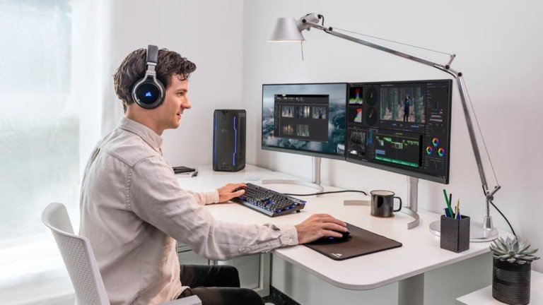 CORSAIR ONE a100 Compact Gaming PC