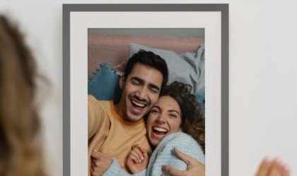 Lenovo Smart Frame Wall-Mounted Photo Display