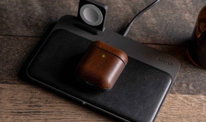 Nomad Rugged Case AirPods Wireless Charging Cover