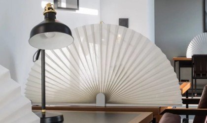 Friendly Border Fan Desk Divider