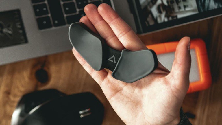 20 Beautifully designed workspace gadgets and accessories