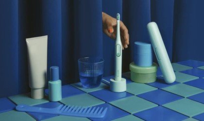 Colgate Hum Smart Electric Toothbrush