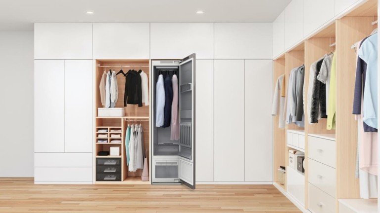 Samsung AirDresser Garment-Refreshing Appliance