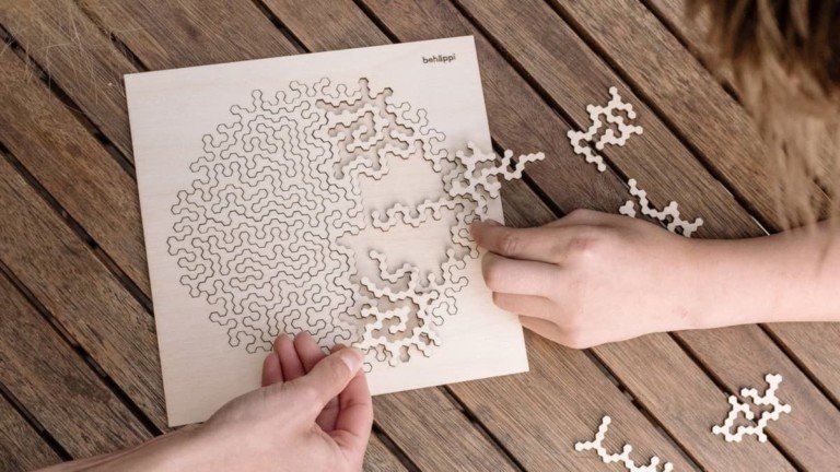 Behäppi Puzzle Hatchel Medium Wooden Mosaic