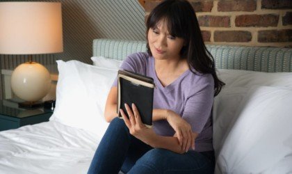 Twelve South BookBook for Kindle Paperwhite eReader