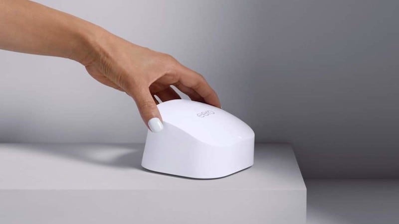 Amazon eero 6 dual-band mesh Wi-Fi router
