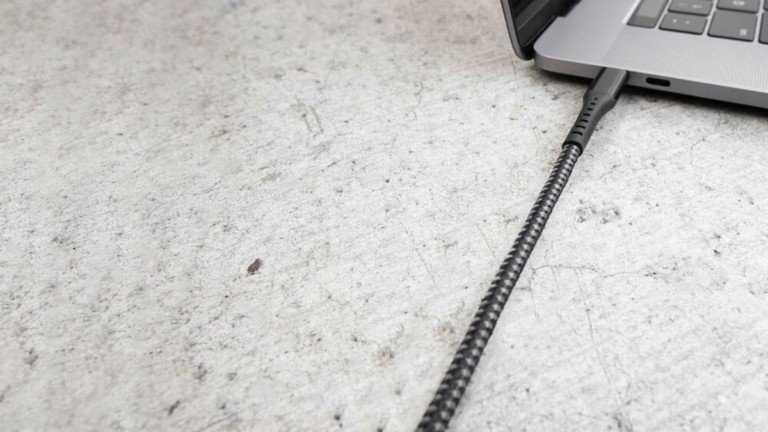 ElevationLab ElevationHub MacBook Power Adapter