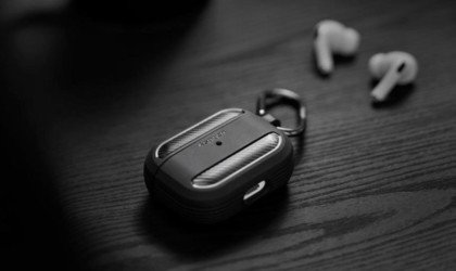 Spigen AirPods Pro Rugged Armor Earbud Storage Case