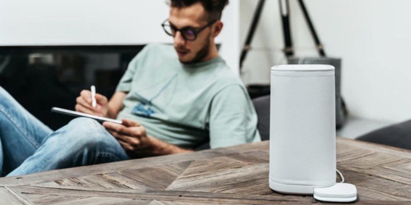 Vitesy Eteria filterless personal air purifier