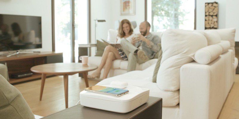 Einova Mundus Pro sanitizing device