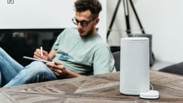 Eteria Filterless Personal Air Purifier