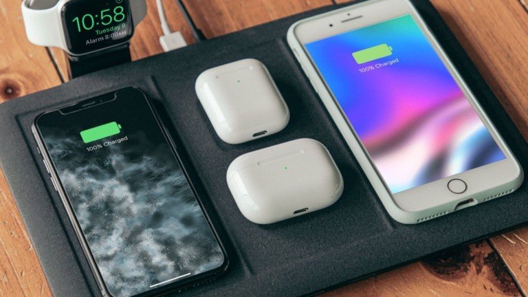 mophie 4-in-1 Wireless Charging Mat