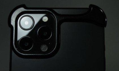 Arc Pulse reinvented iPhone 12 case