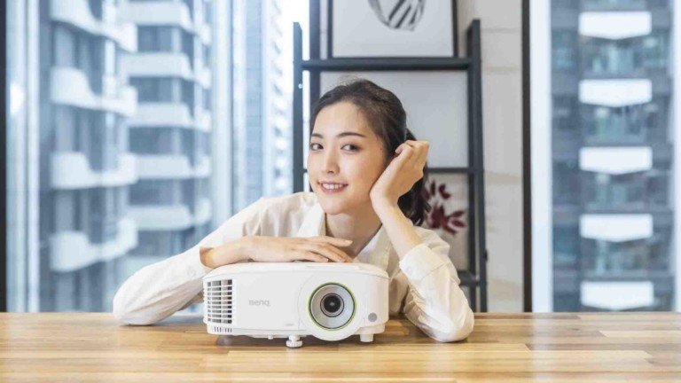 BenQ EH600 Wireless Smart Projector