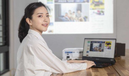 BenQ EH600 Wireless Smart Projector