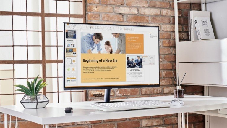 Samsung M7 smart monitor