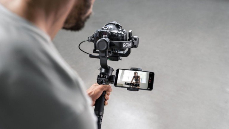 DJI RSC 2 compact camera stabilizer