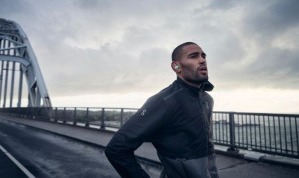 Bang & Olufsen Beoplay E8 Sport Wireless Earbuds