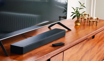Bose Smart Soundbar 300 Sleek Speaker