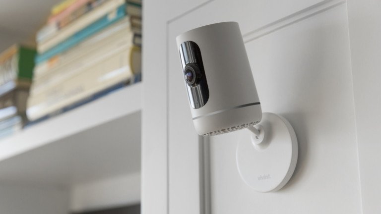 Vivint Ping indoor security camera