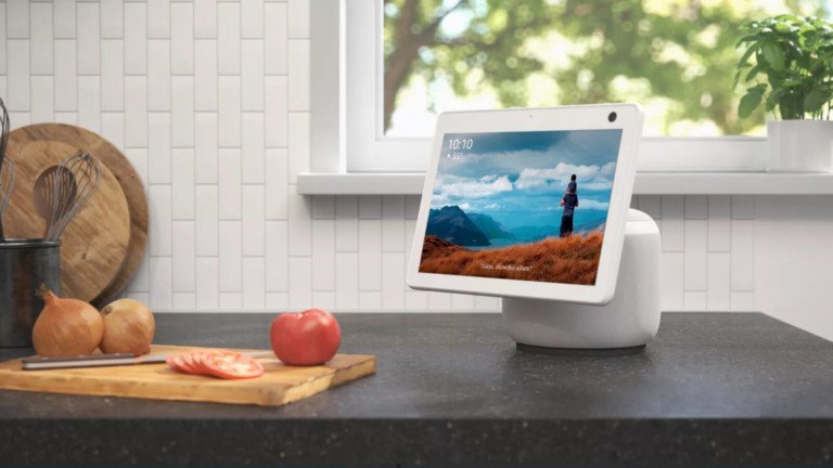 Amazon Echo Show 10 (3rd Gen) smart display