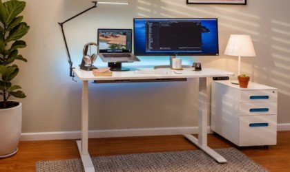 Autonomous SmartDesk 4 advanced standing desk