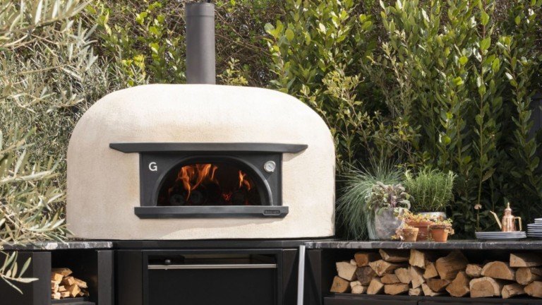 Gozney Black Edition Freestanding Outdoor Oven