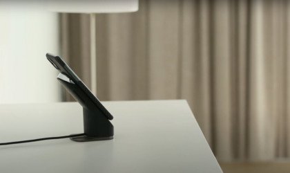 PITAKA MagEZ Juice power bank and charging dock