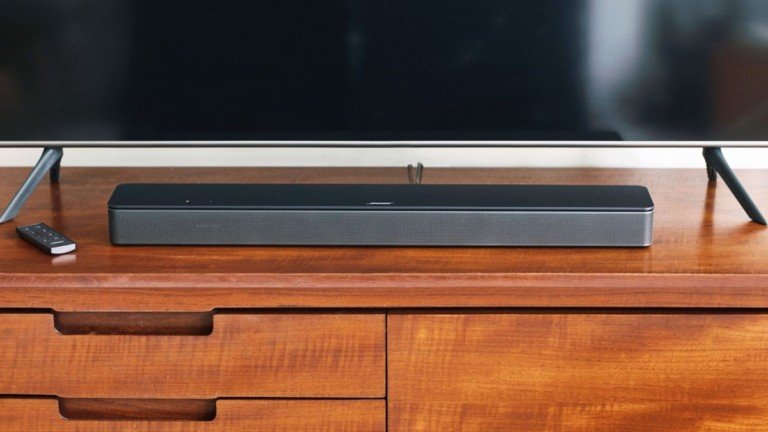 Bose Smart Soundbar 300 Sleek Speaker