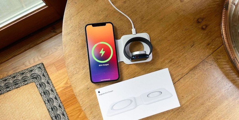 Apple MagSafe Duo Charger