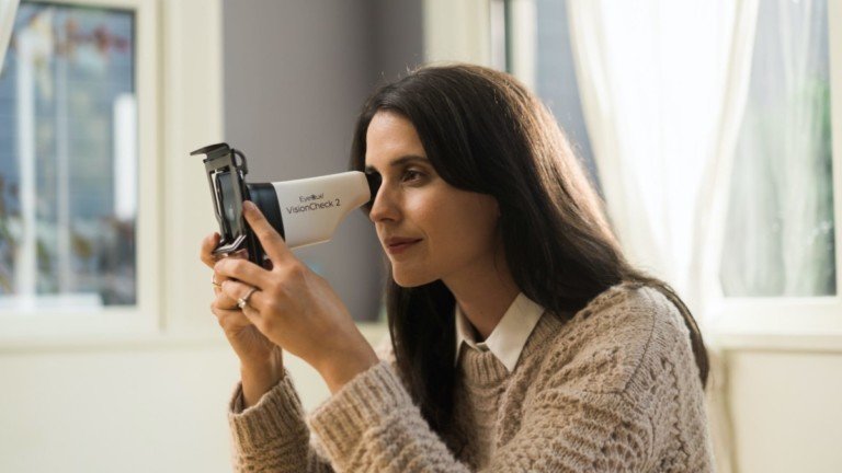 EyeQue VisionCheck 2 smartphone vision test