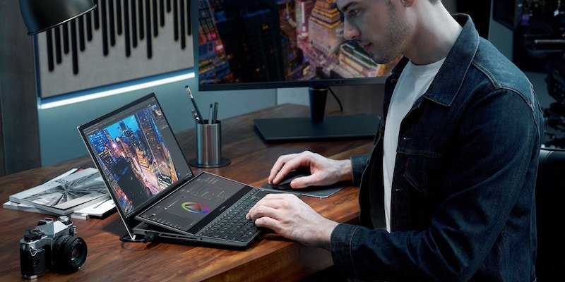 ASUS ZenBook Pro Duo 15