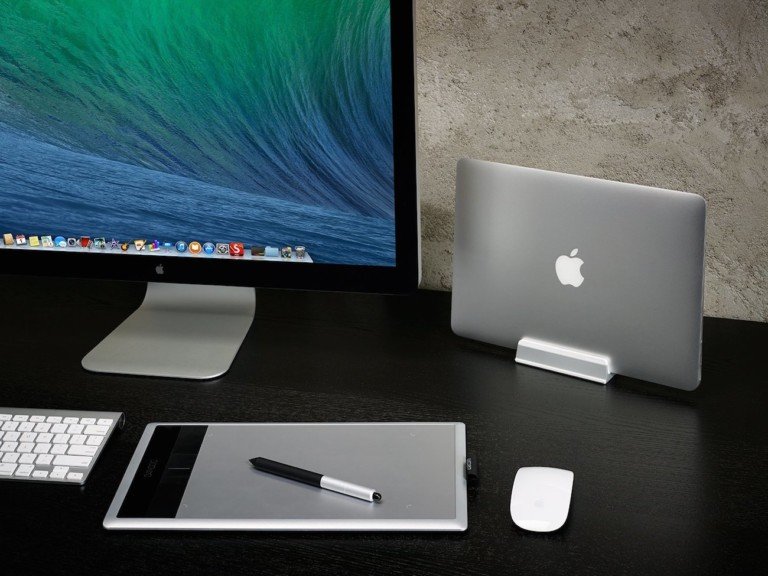 KRADL Vertical MacBook Stand