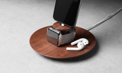 Yohann iPhone and Apple Watch Charging Stand