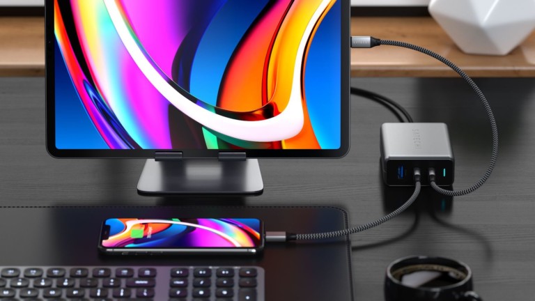 Satechi 100W USB-C PD Compact GaN Charger