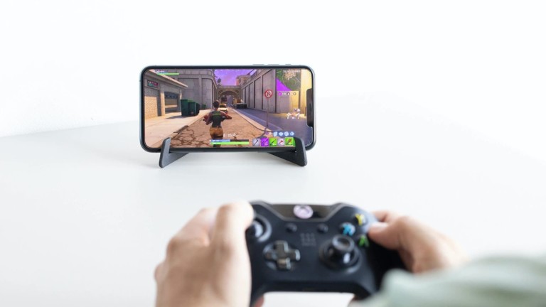ElevationLab GoStand adjustable iPhone
