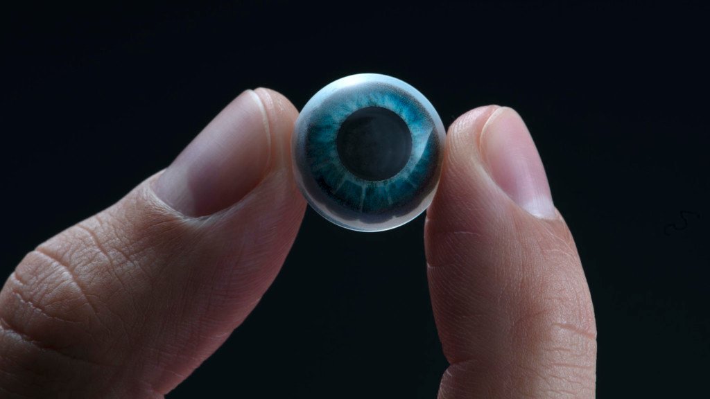 Mojo Vision Lens AR contact lens