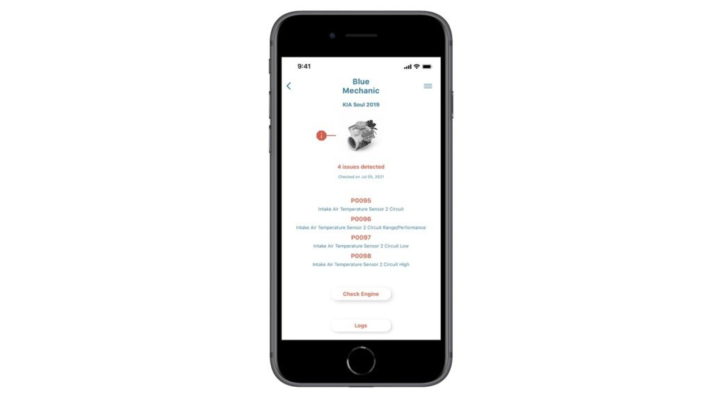 This AI driving helper offers 4 powerful apps in just 1 device for road safety