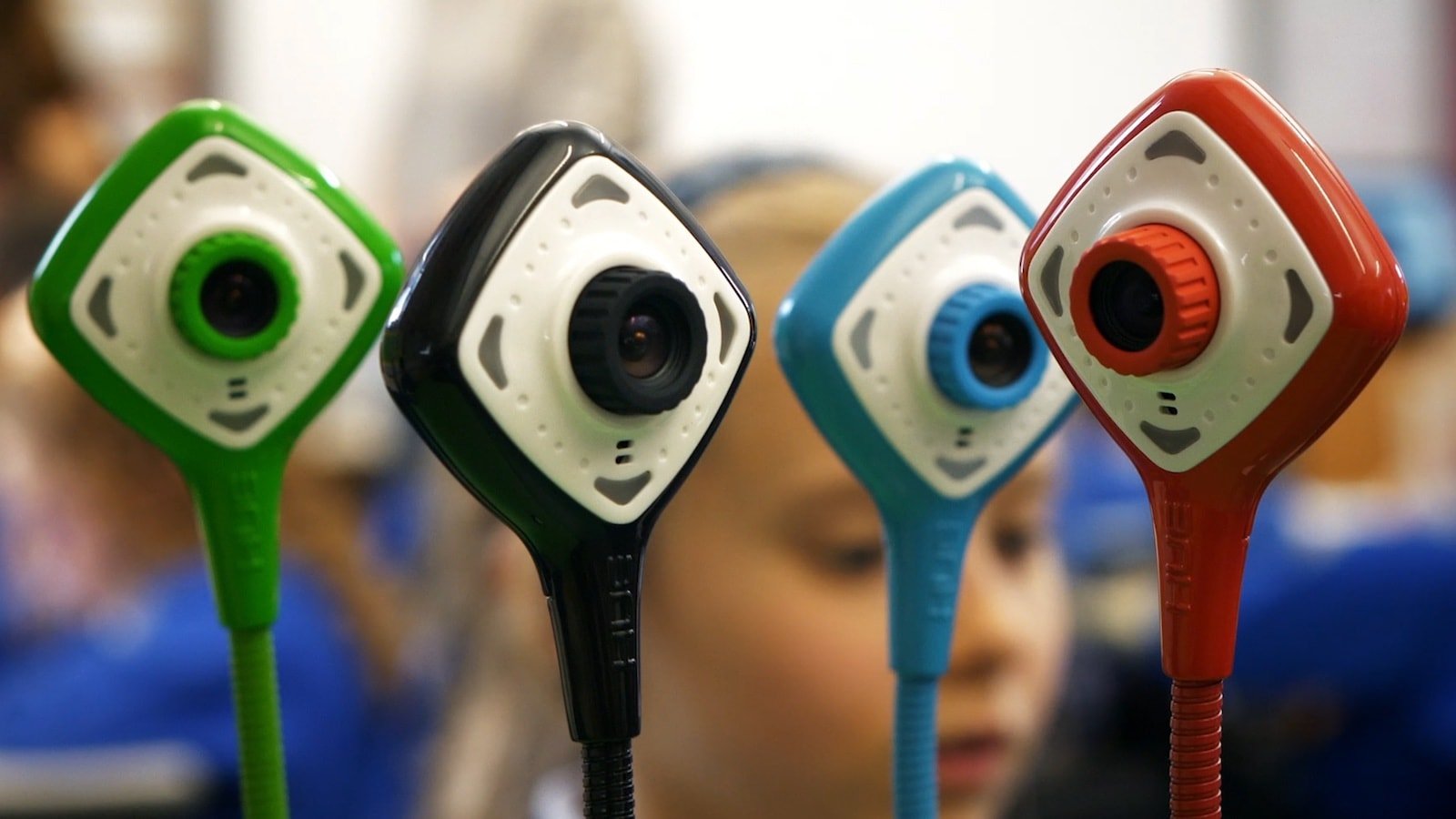 HUE HD Pro Camera portable doc camera views a full sheet & projects it