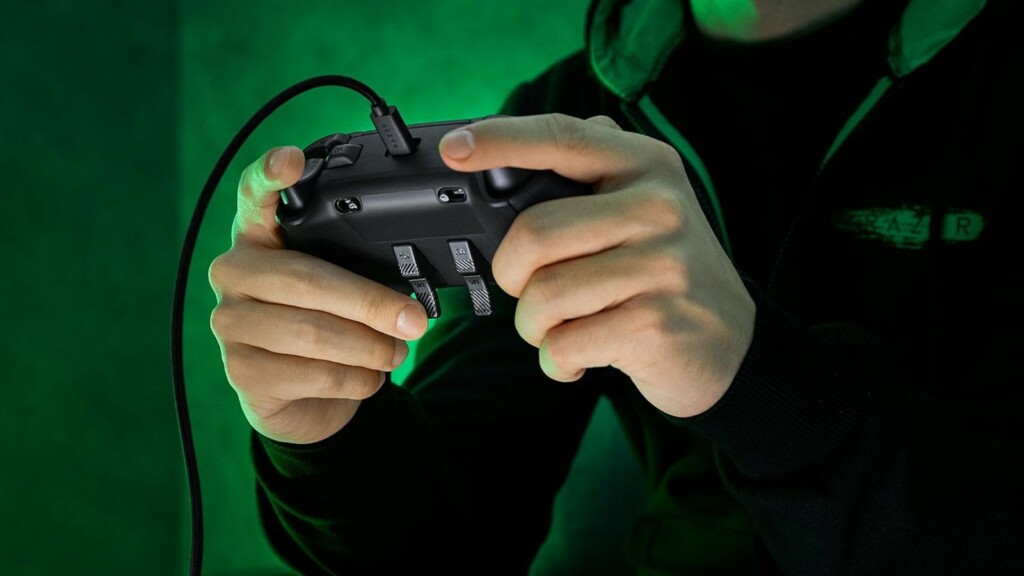 10 Tech gadgets under $500 to gift your special someone