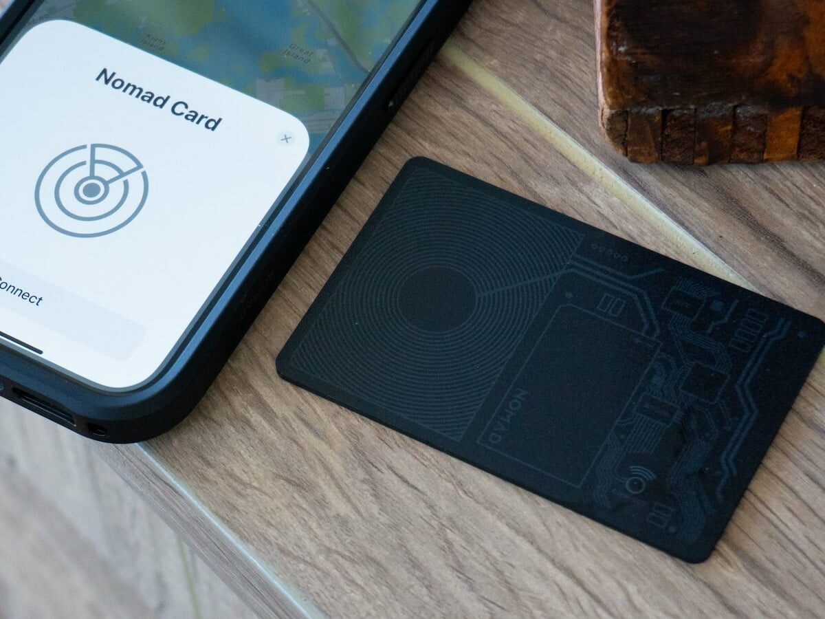 Nomad Goods Tracking Card wallet tracker card will keep your valuables safe and secure
