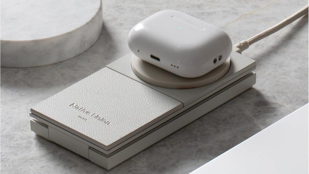 Native Union Rise MagSafe Charger