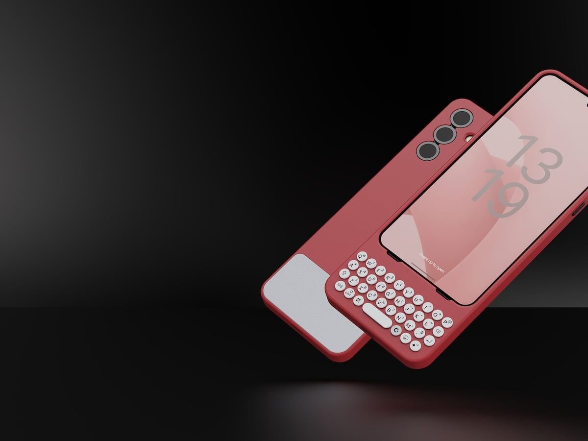 Clicks Keyboard for Galaxy S25: A Tactile, Comfortable Smartphone Accessory for Productivity