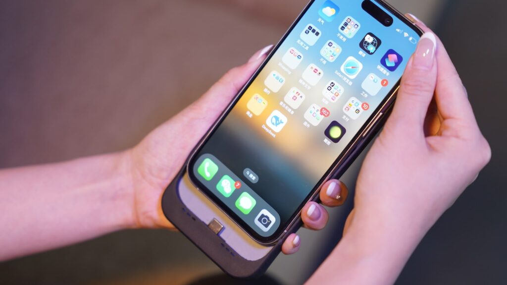 SIGRACEN: Seamless 512G Phone Storage & 4-in-1 Case That is Purpose-Built for Your Needs