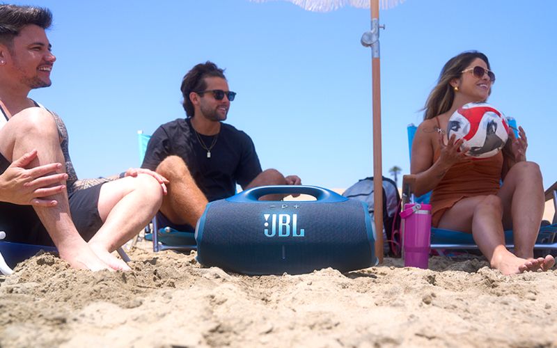 Portable waterproof Bluetooth speaker: JBL Boombox 4